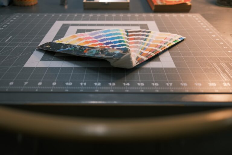 Ghidul culorilor în modă: Cum să alegi cele mai potrivite nuanțe