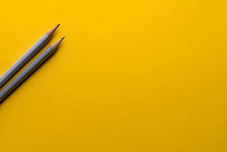 Photo "5 tips to improve your writing skills for your brand"