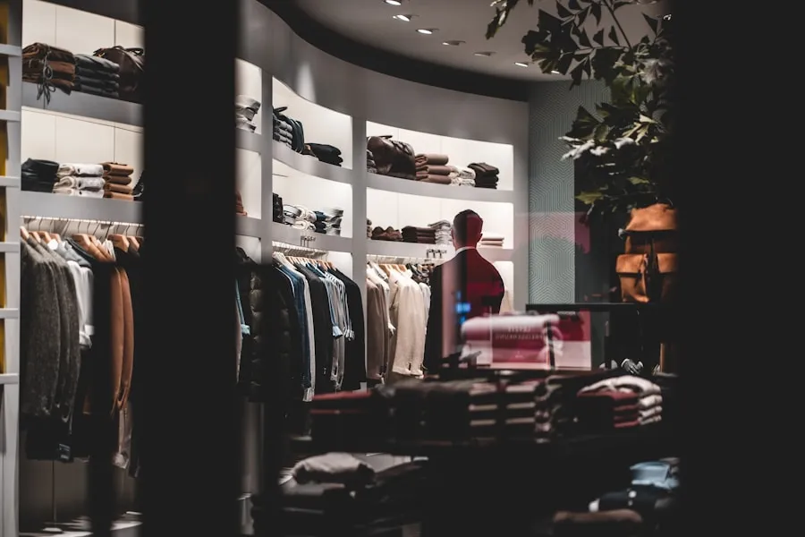 Photo "5 tips to improve your sales skills related to your brand"