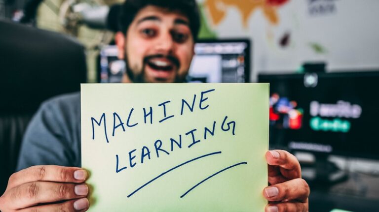 Cum sa folosesti AI pentru a imbunatati analiza financiara