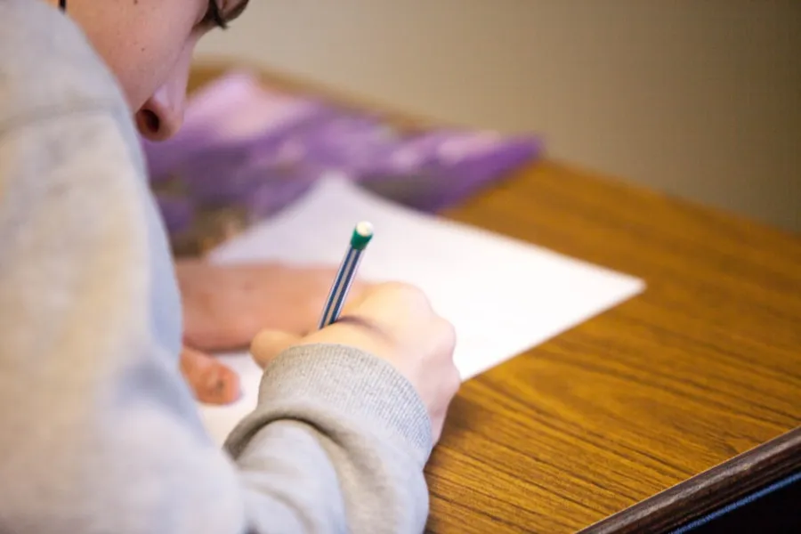 Photo "10 strategies to improve your self-assessment skills"