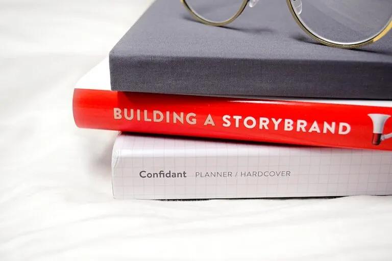 Photo "Your complete guide to building a strong personal brand"