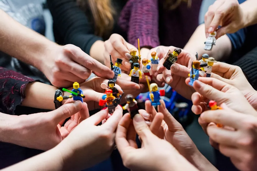 Photo "5 methods to build a loyal community around your brand"