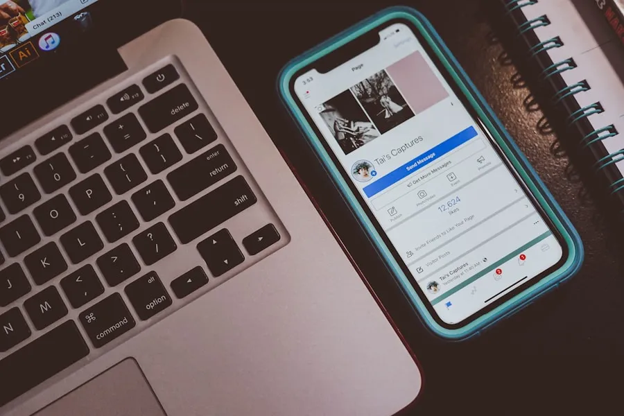 Photo "How to use social media to strengthen your personal brand"