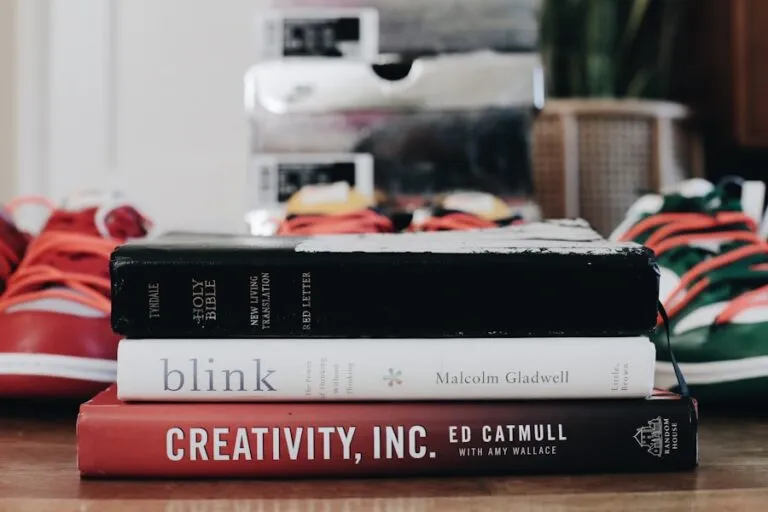 Photo "10 tips for creating engaging content that reflects your brand"