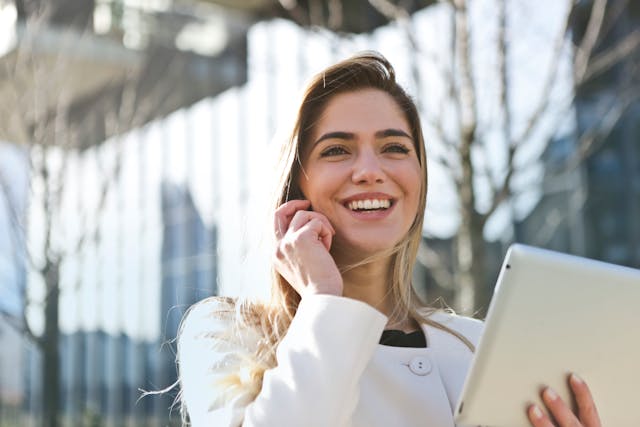 Cum recrutezi și păstrezi talente într-o piață competitivă