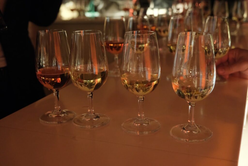 Arta de a fi un connoisseur de vinuri fără să fii snob