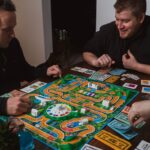 Jocuri de societate pentru o seară activă în club