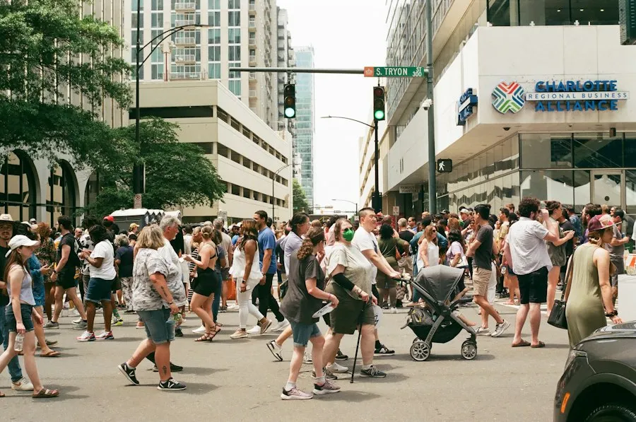 common social life mistakes in cities